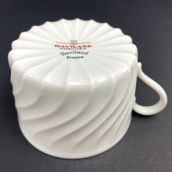 Set of 4 Haviland Limoges Cups & Saucers White Scalloped Swirl Porcelain France - Picture 11 of 12